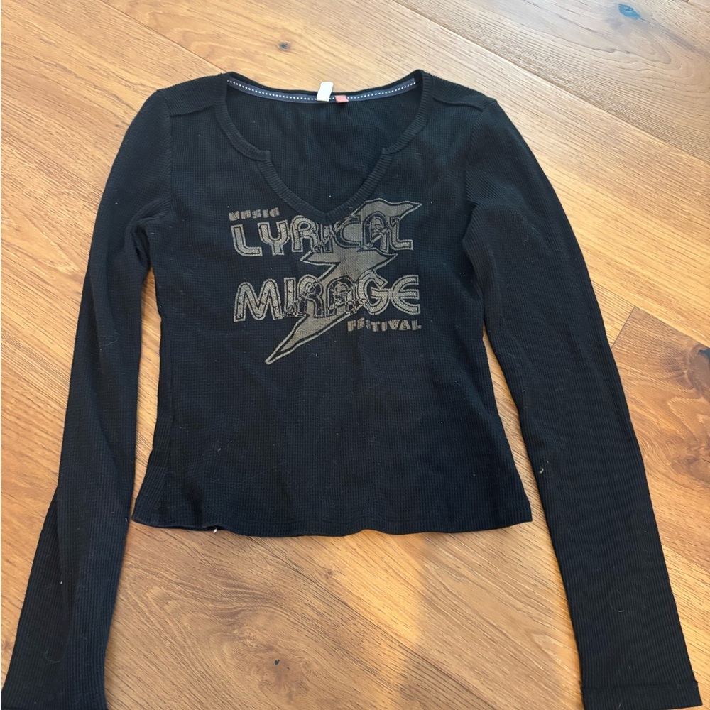 Pilcro Black Long Sleeve Graphic Tee